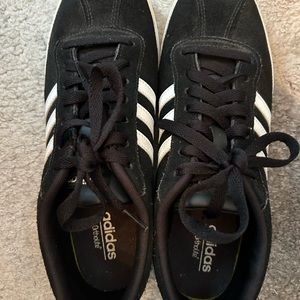 Adidas Women 9.5 Court Ortholite Sneakers/ Tennis Shoes